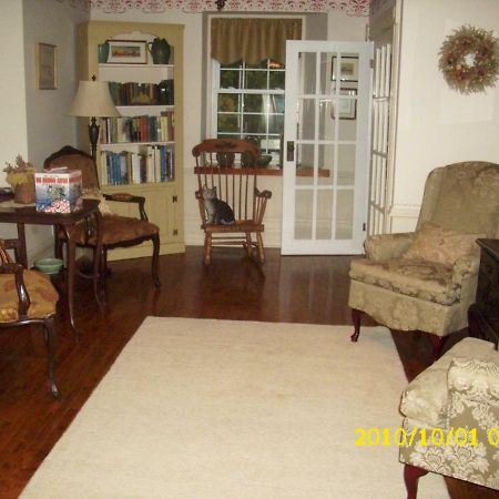 The Old Shipman House Bed & Breakfast Kemptville Exterior foto